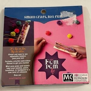 MINI Pom Pom kit includes adjustable pompom tool , 70 yd , tread , instructions